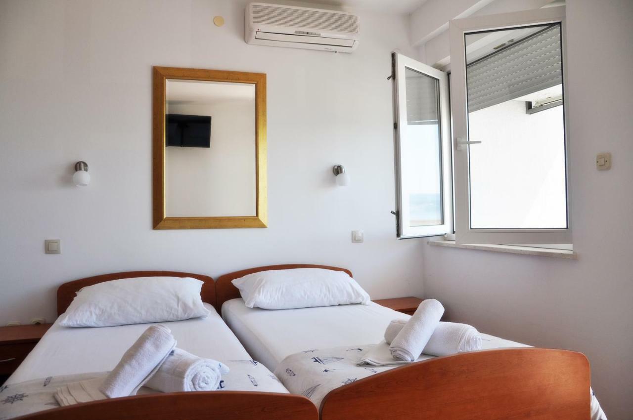 Apartment Sunrise 3 *